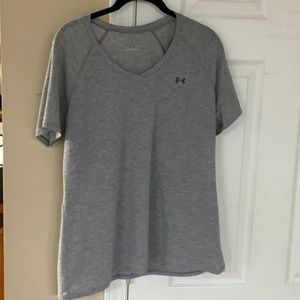 XL Gray Under Armour Tee shirt
